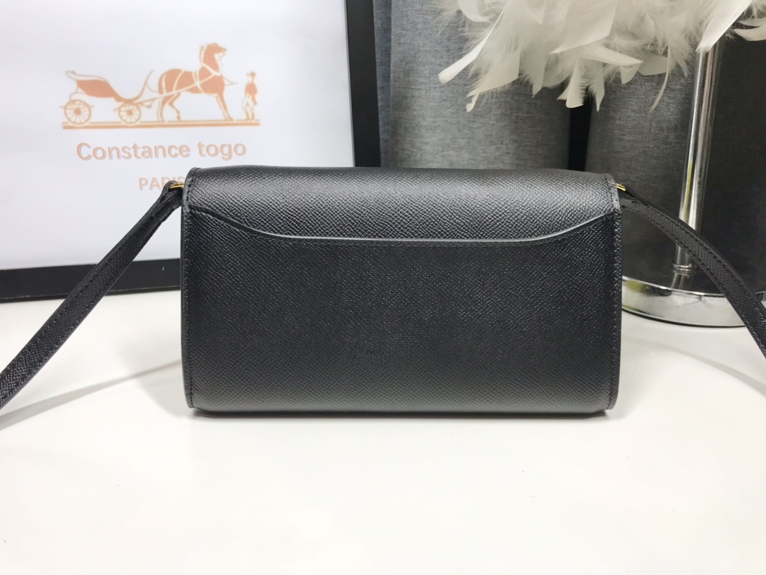 H**me5 Constance Togo Long Wallet 21cm/8.3in Gold Toned Hardware For Women Black