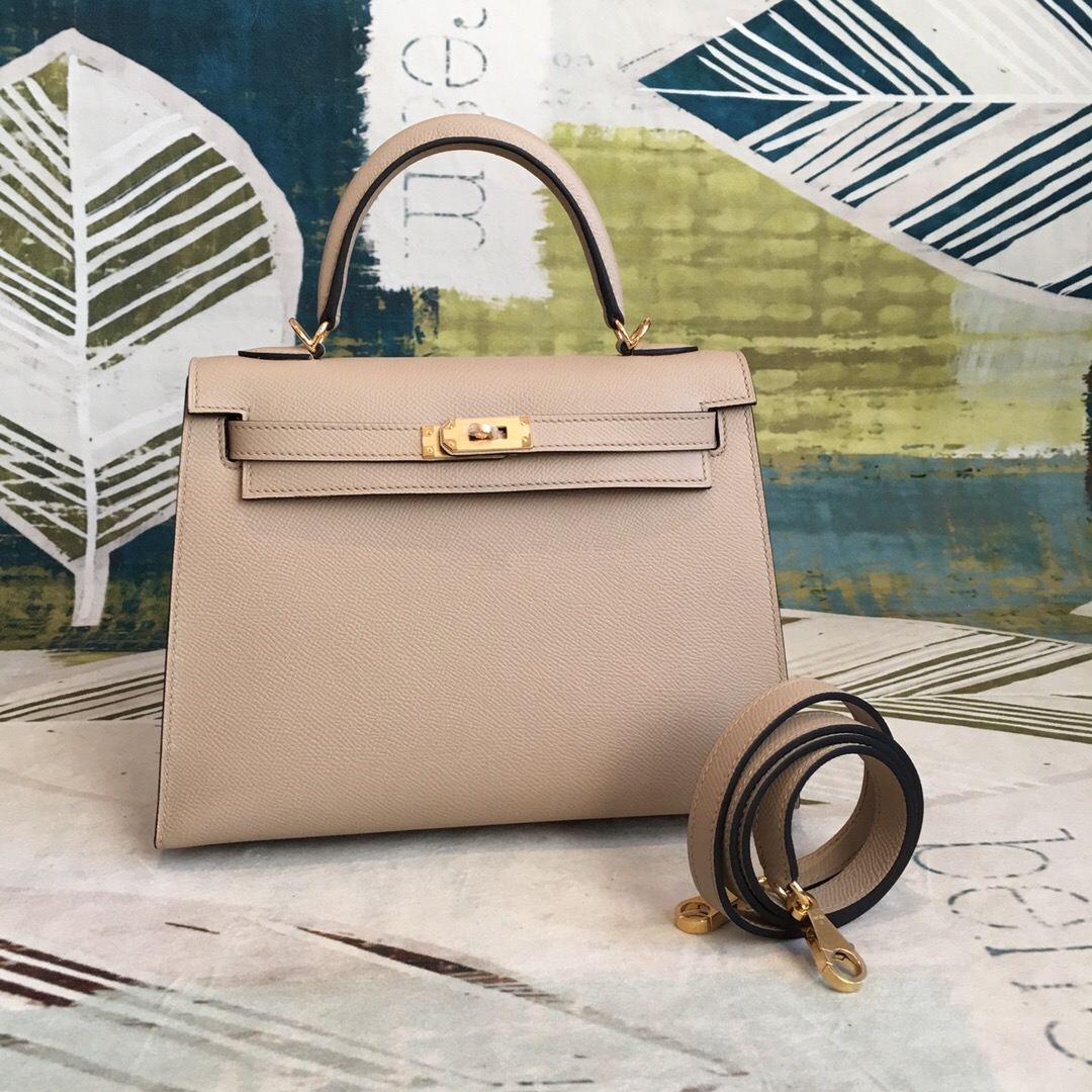 H**me5 Kelly Light Gray For Women Gold Toned Hardware 10in/25cm