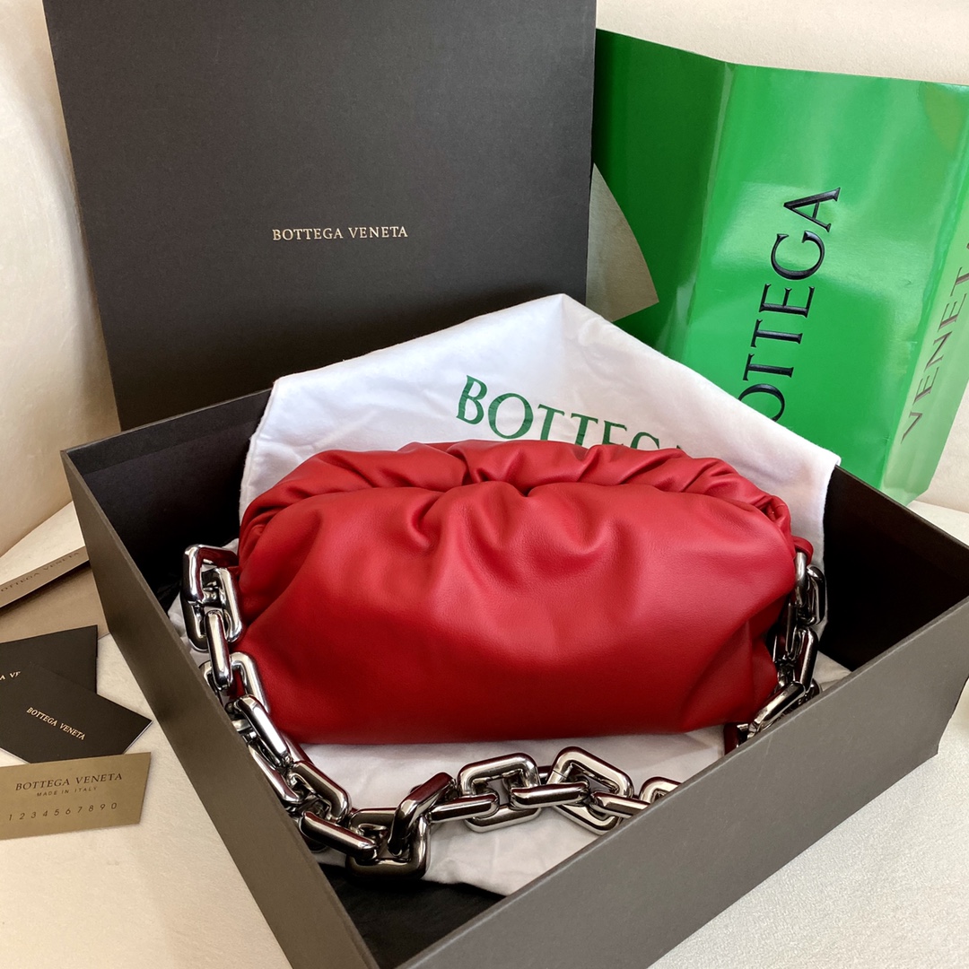 B0tt*ga Ven*ta Chain Pouch Red, For Women, Women’s Bags 12.2in/31cm