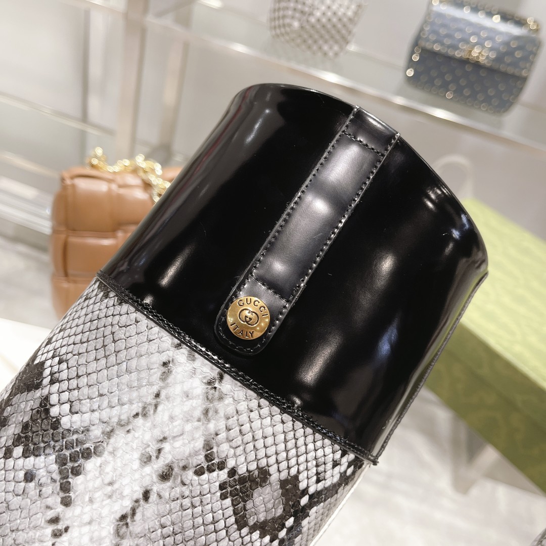 Gvc*1 Knee-High Python Boots With Harness White For Women GG