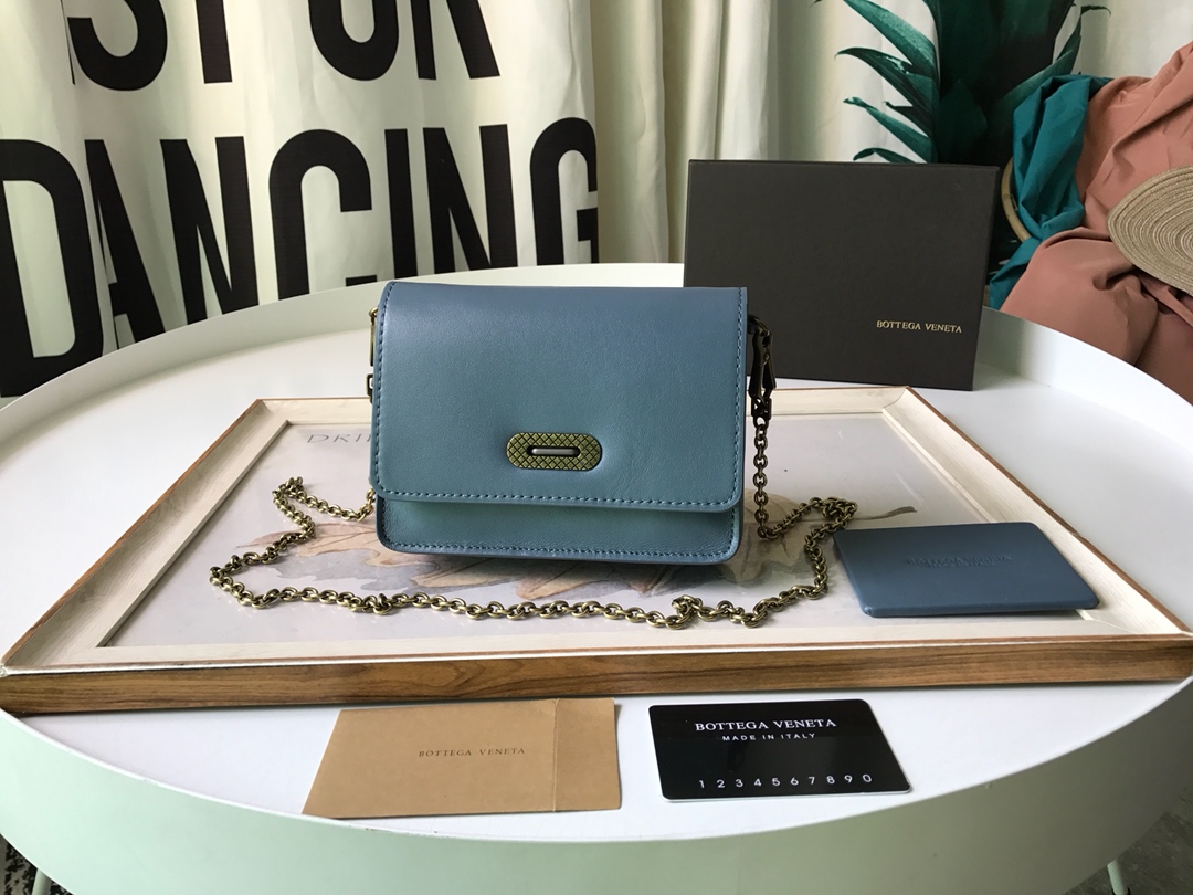 B0tt*ga Ven*ta Crossbody Blue, For Women, Women’s Bags 6.9in/17.5cm