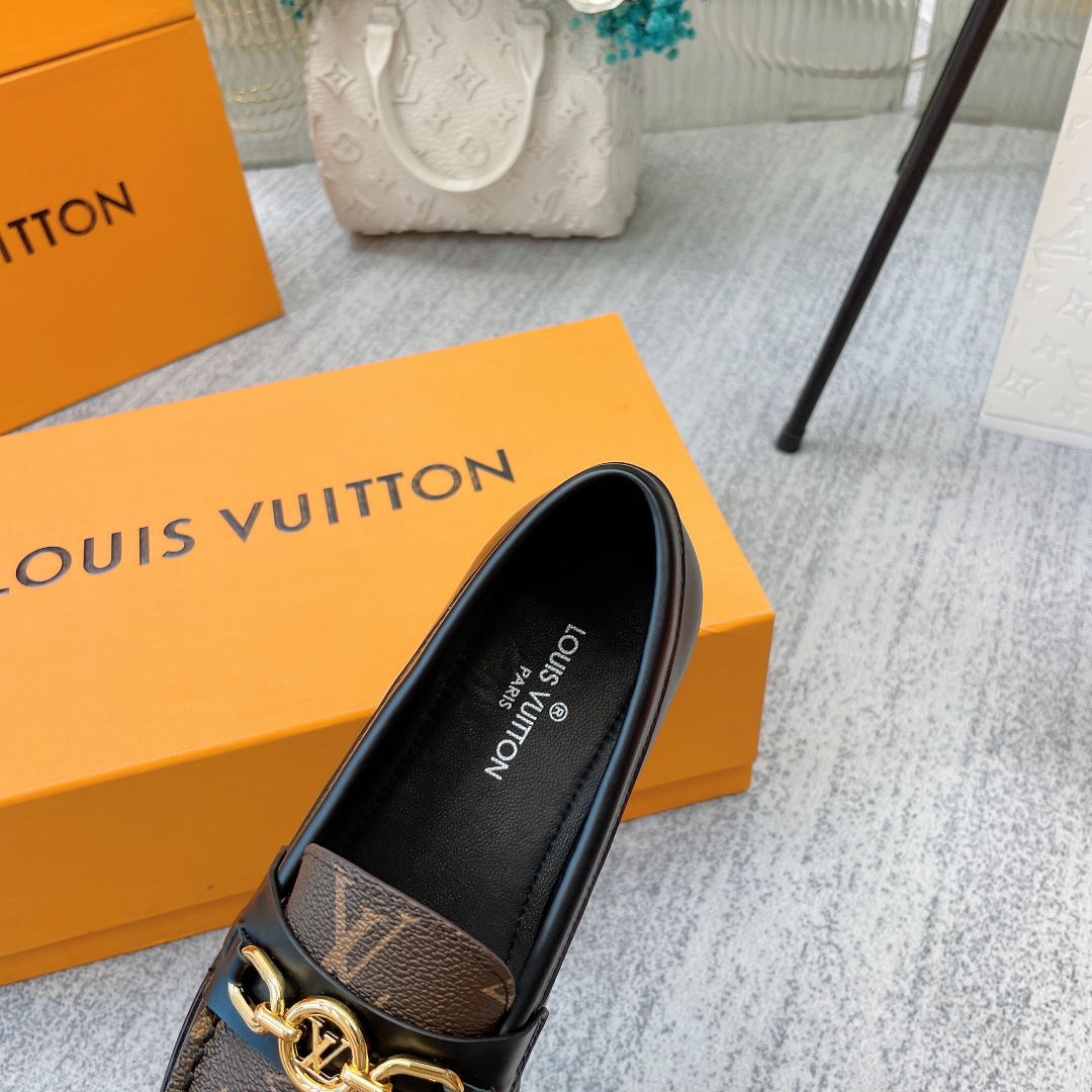 L0vis Vvtt0n Women’s Chess Flat Loafe Black And Brown For Women LV