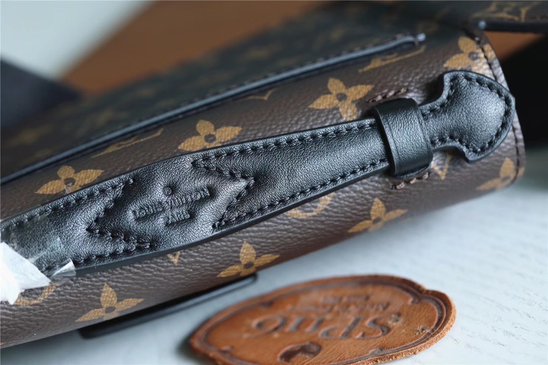 L0vis Vvtt0n S-Lock Sling Monogram Macassar Black For Men, Men’s Bags, Crossbody Bags 8.3in/21cm LV M45807