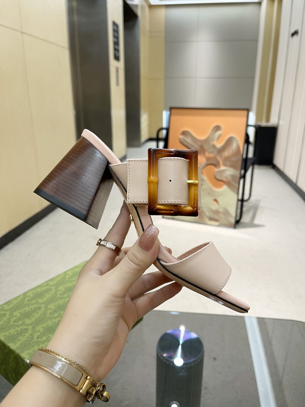 Gvc*1 Women’s Sandal With Bamboo Buckle Light Pink For Women GG‎ 674821 C9D00 6705