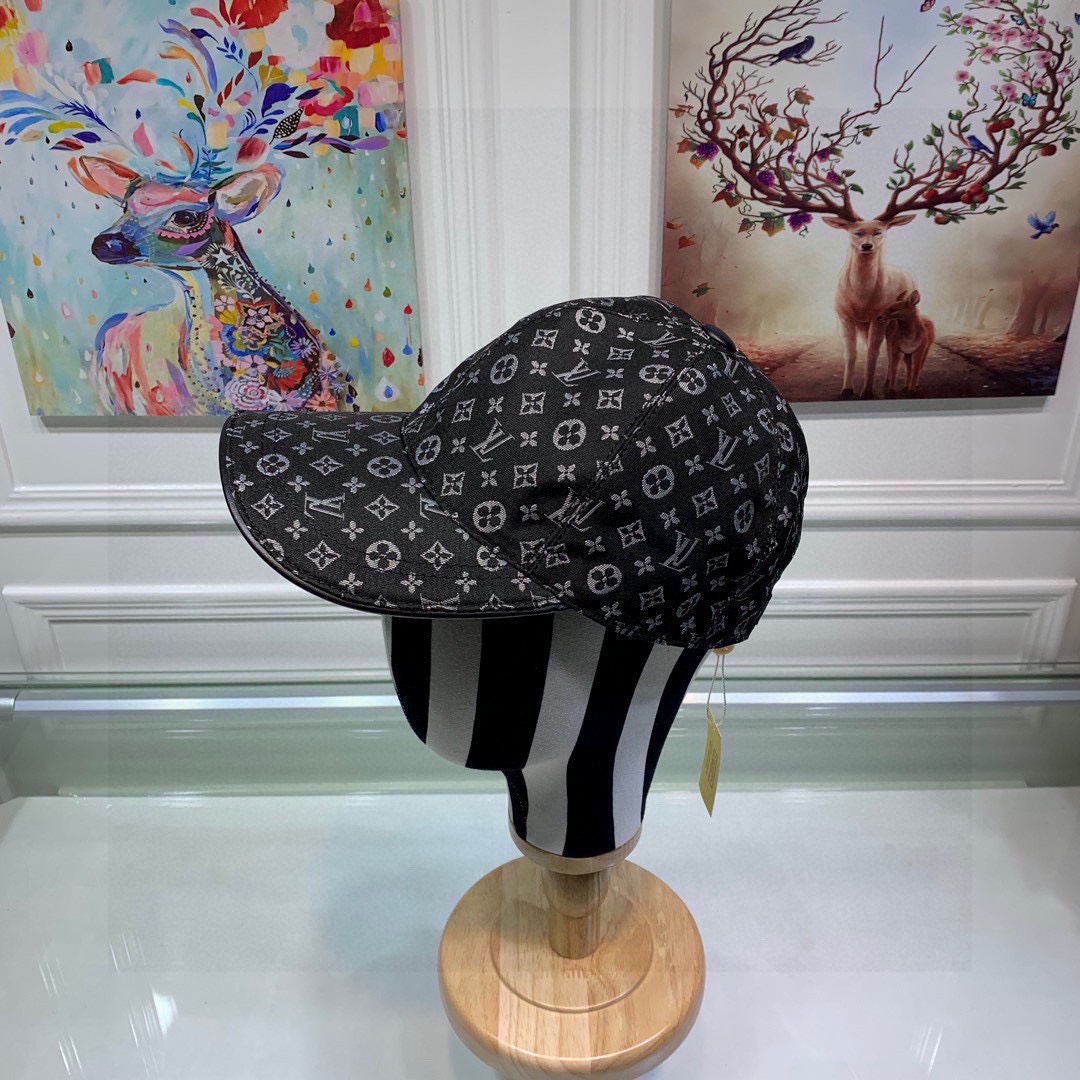 L0vis Vvtt0n Be My Cap Black LV Cap