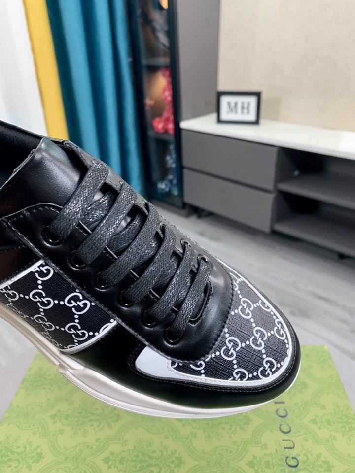 Gvc*1 Men’s GG Embossed Sneaker Chucky With Stripes Black And White For Men