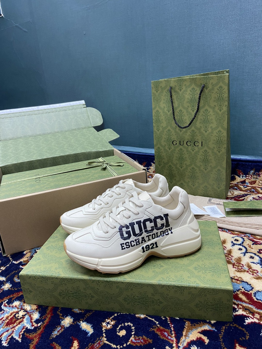 Gvc*1 Men’s Rhyton Sneakers With 25 White Ivory For Men ‎663339 2SH00 9522