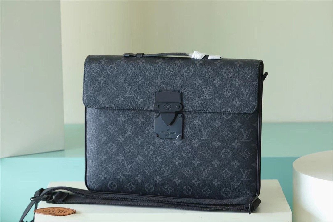 L0vis Vvtt0n S-Lock Briefcase Monogram Eclipse Black For Men, Men’s Bags, Shoulder And Crossbody Bags 14.6in/37cm LV