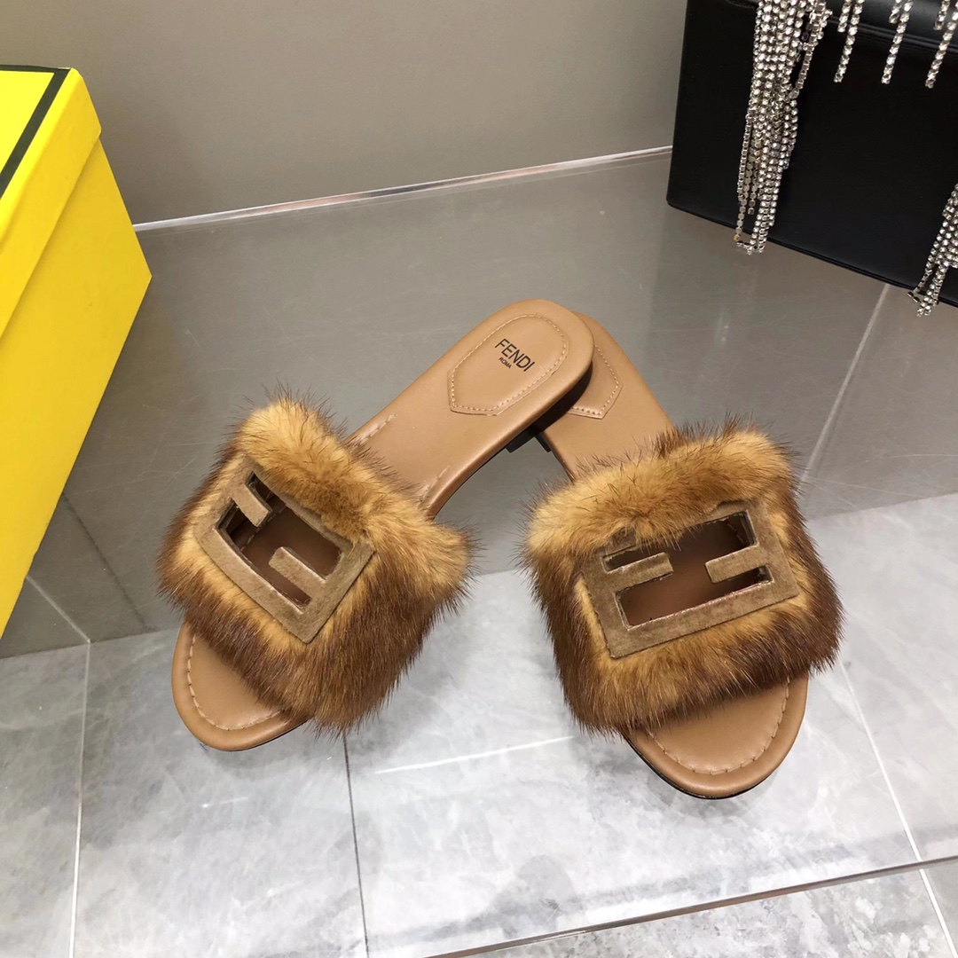 F**di Signature Brown Mink Slides For Women 8R8136AKXPF0XT6