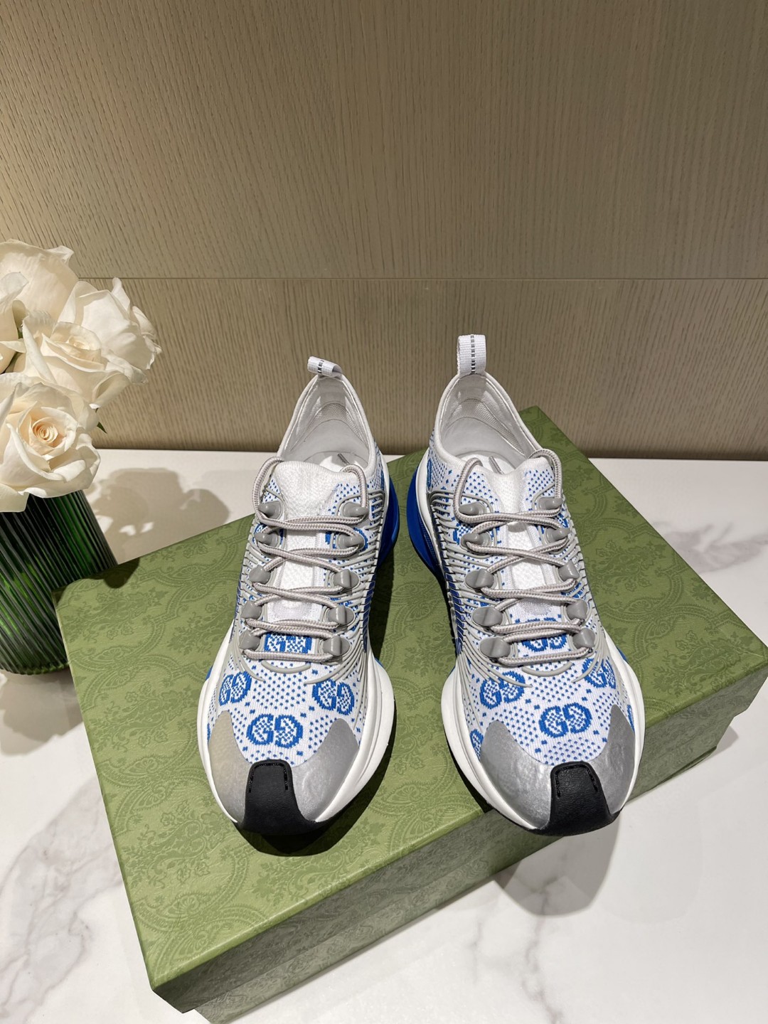 Gvc*1 Run Women’s Sneaker White Blue For Women 680900 USN10 8485