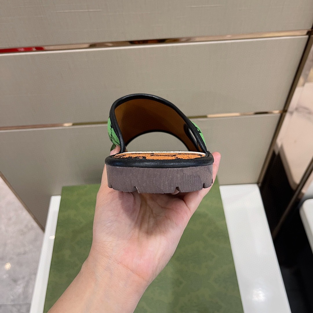 Gvc*1 Men’s GG Svp*me Slide Sandal Orange And Green For Men 624879