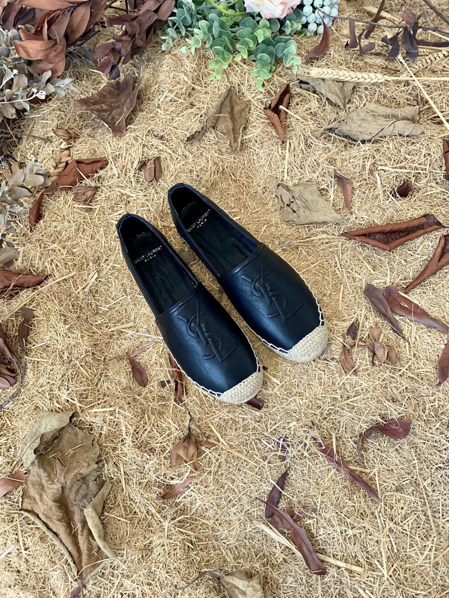 Sa1nt Lau*nt Women’s Y51 Embroidered Espadrilles Black For Women Y51 458573B34001000