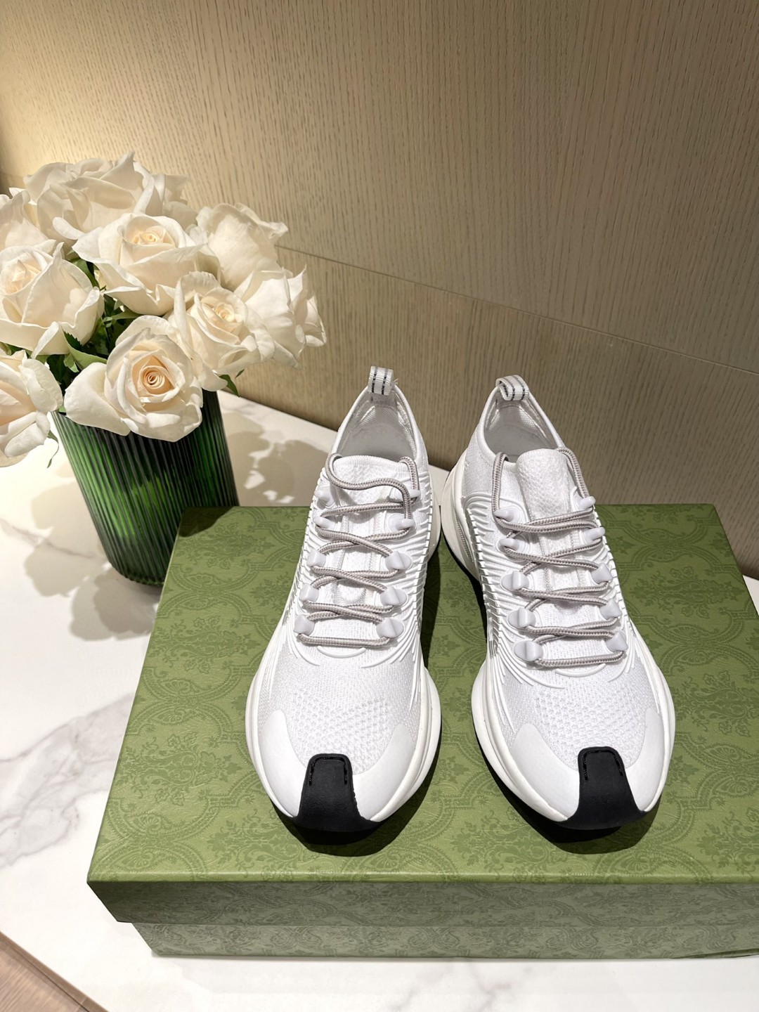 Gvc*1 Run Women’s Sneaker White For Women ‎‎‎680893 USM10 8475