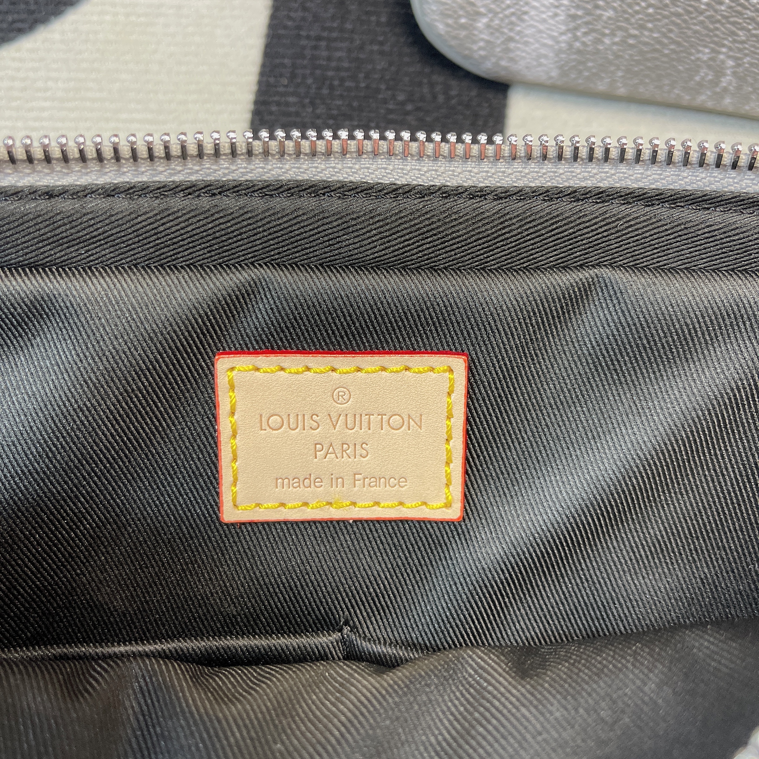 L0vis Vvtt0n Trio Messenger Damier Salt Gray For Men, Men’s Bags, Shoulder And Crossbody Bags 9.5in/25cm LV N50068