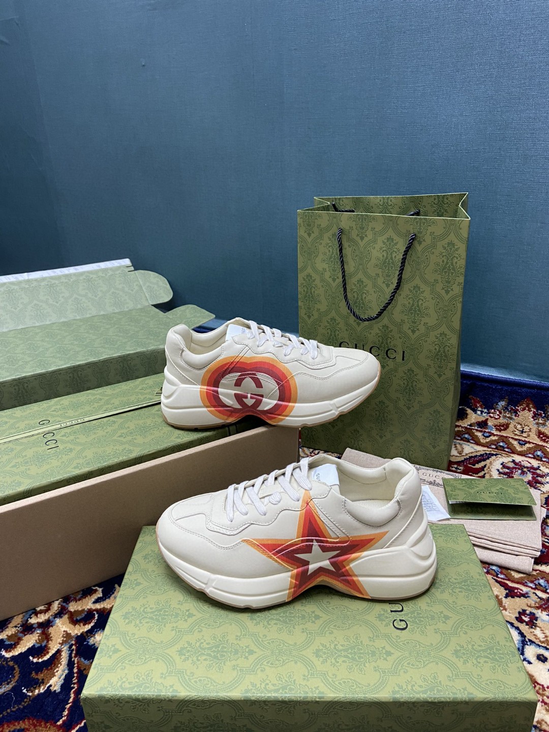 Gvc*1 Women’s Rhyton Sneakers With Logo Print White Ivory For Women 6548636 DRW00 9022