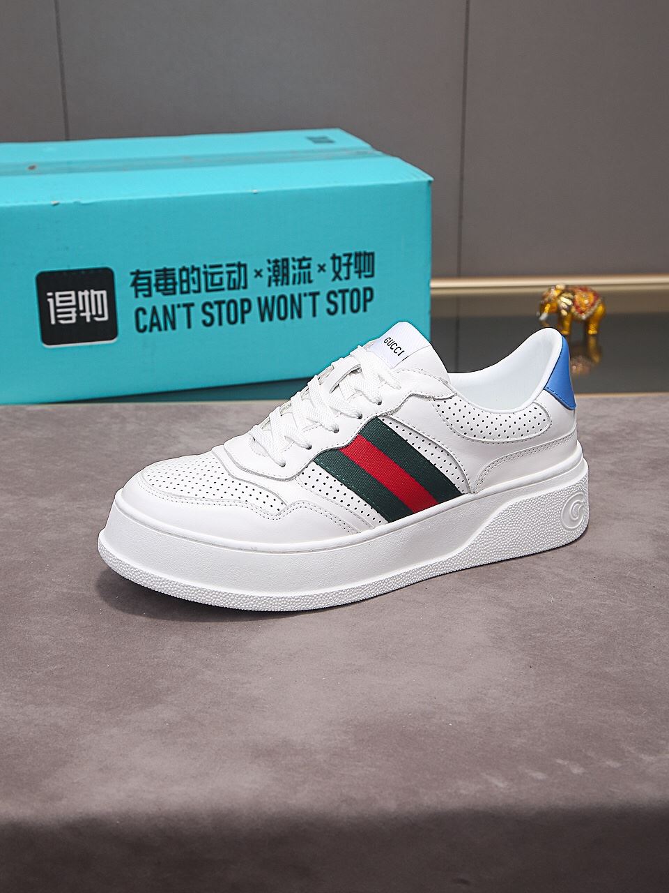 Gvc*1 Men’s Sneaker With Web White For Men ‎669698 UPG10 9060