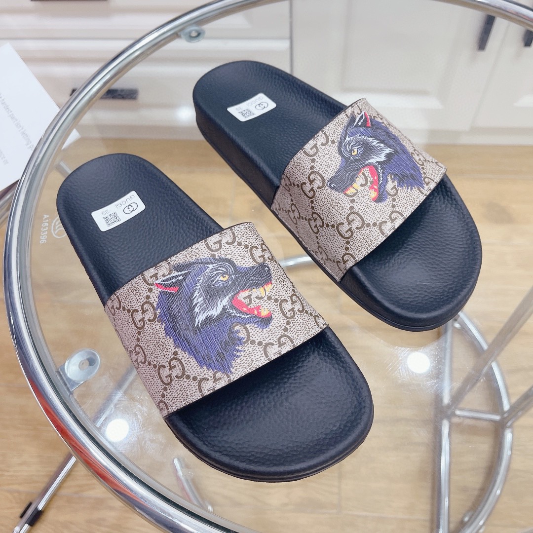 Gvc*1 Women’s Gvc*1 Svp*me Slides With Wolf Black And Gray For Women 408508