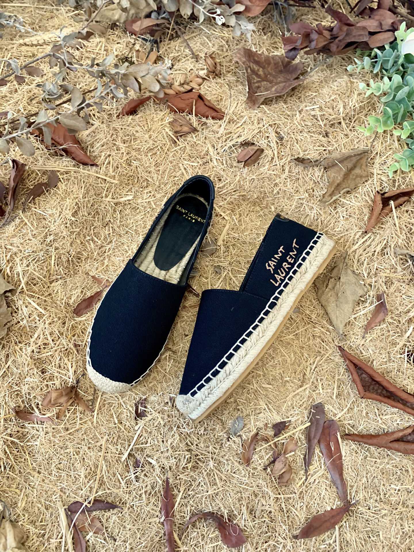 Sa1nt Lau*nt Women’s Sa1nt Lau*nt Embroidered Espadrilles Black For Women Y51