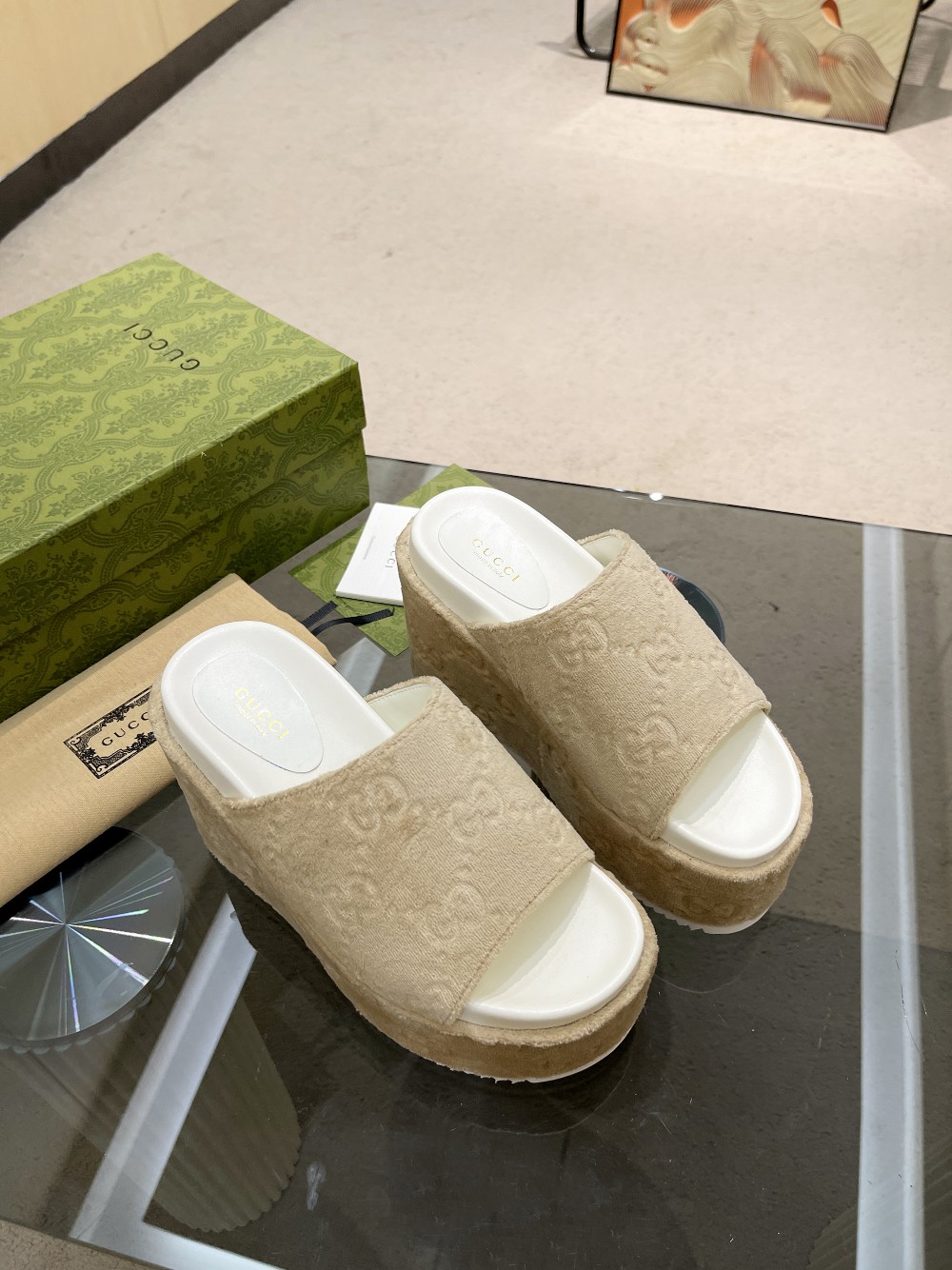 Gvc*1 Women’s GG Platform Sandal Beige For Women GG