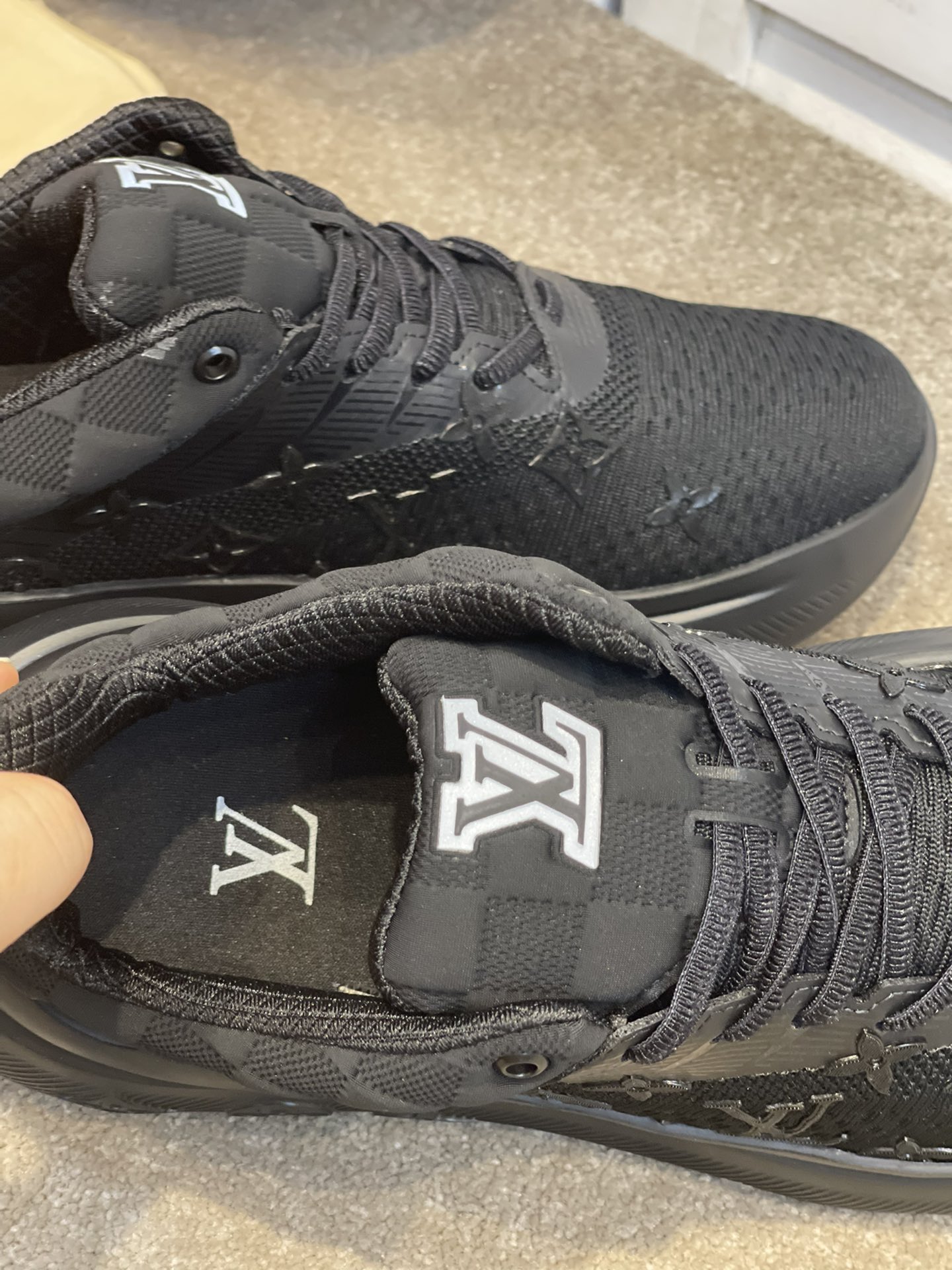 L0vis Vuittion Show Up Sneaker Black For Men LV 1A9JRI