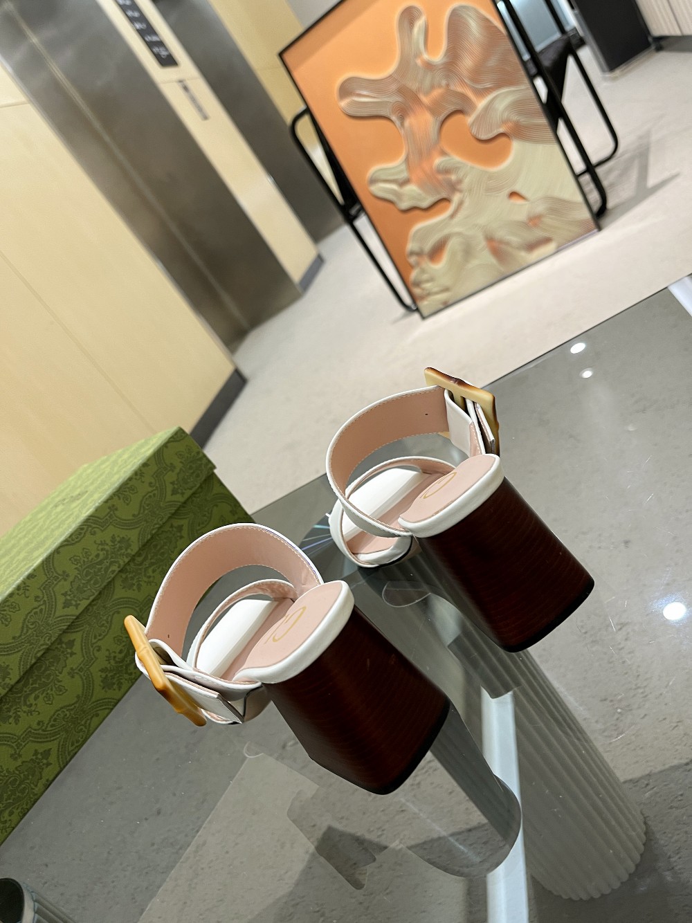 Gvc*1 Women’s Sandal With Bamboo Buckle White For Women GG‎ 674821 C9D00 9022