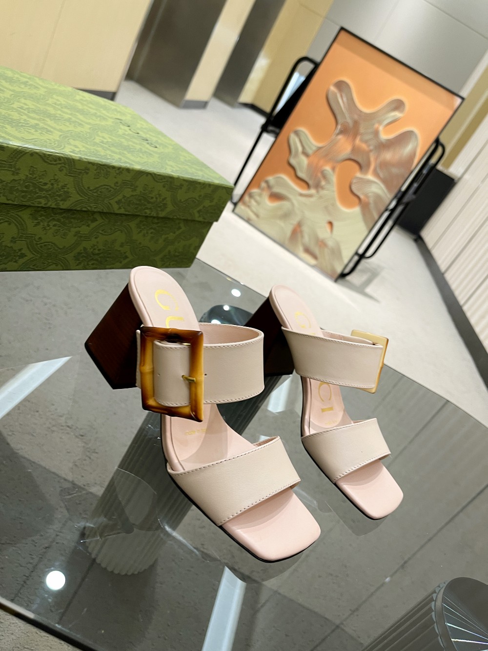 Gvc*1 Women’s Sandal With Bamboo Buckle Light Pink For Women GG‎ 674821 C9D00 6705