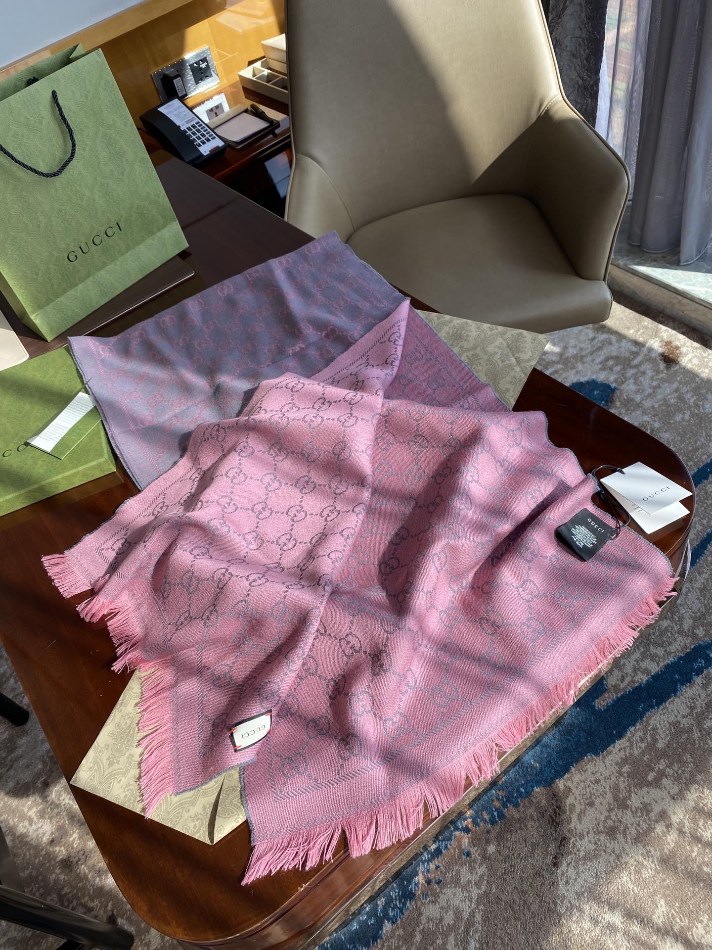 Gvc*1 GG Lamé Lacquard Stole Scarf Pink 71in/180cm