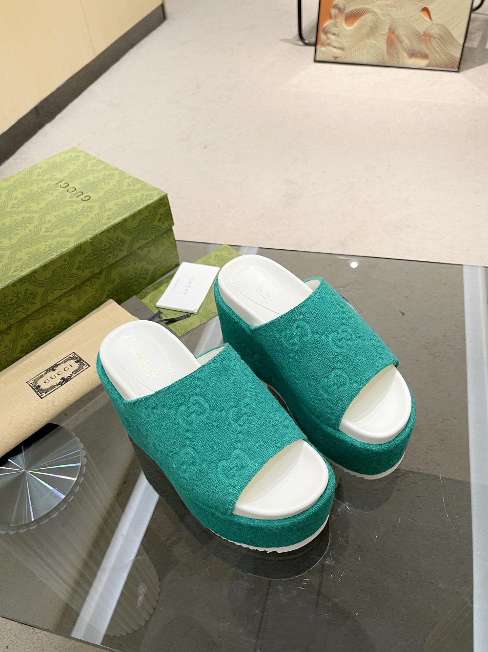 Gvc*1 Women’s GG Platform Sandal Dark Green For Women GG