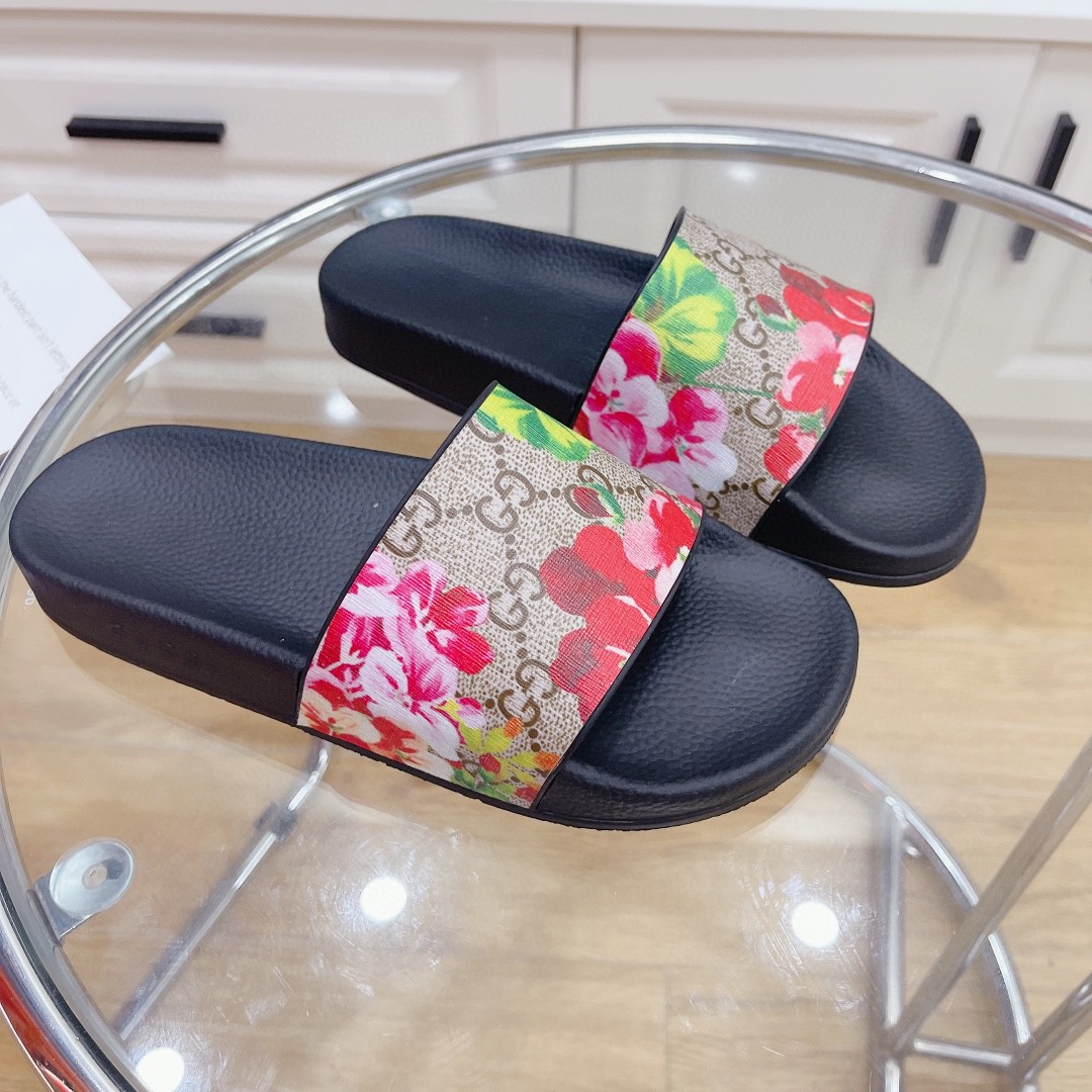 Gvc*1 Women’s Slides Bloom Print Red For Women 408508 G2200 8919