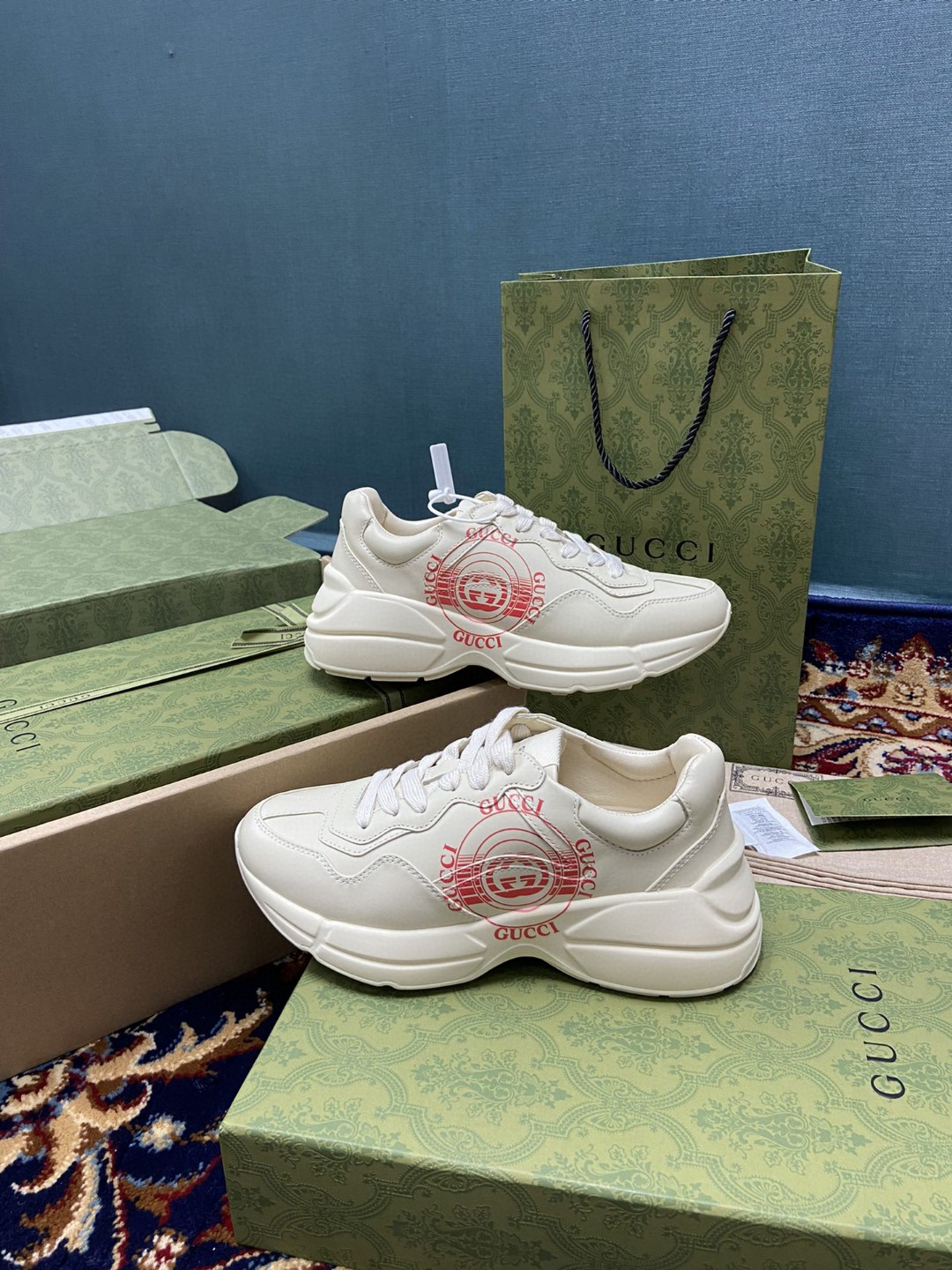 Gvc*1 Women’s Rhyton Sneakers With Gvc*1 White Ivory For Women 646509