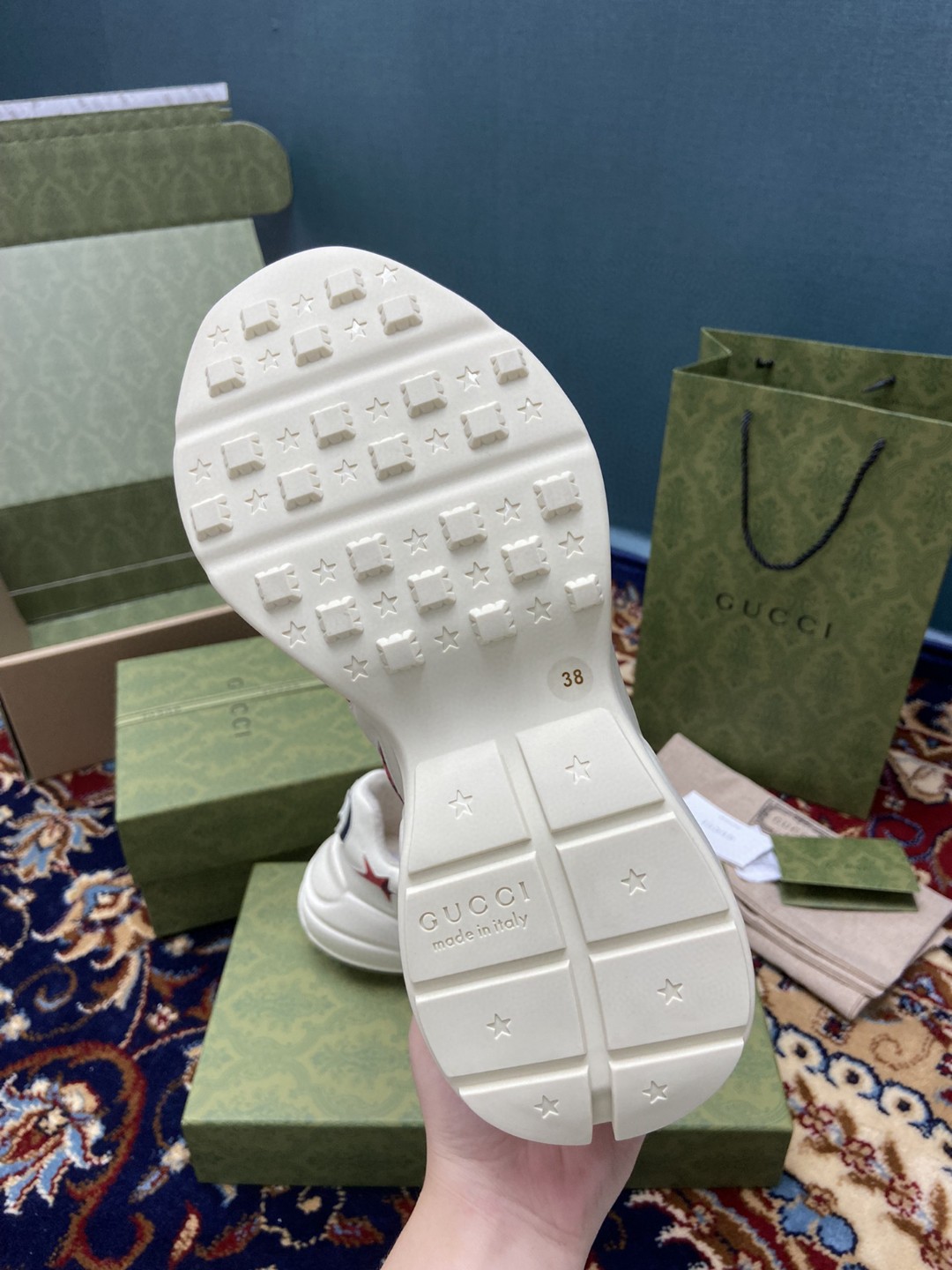 Gvc*1 Rhyton Sneaker With Red Stars White Ivory For Men 664961 2SHC0 9560