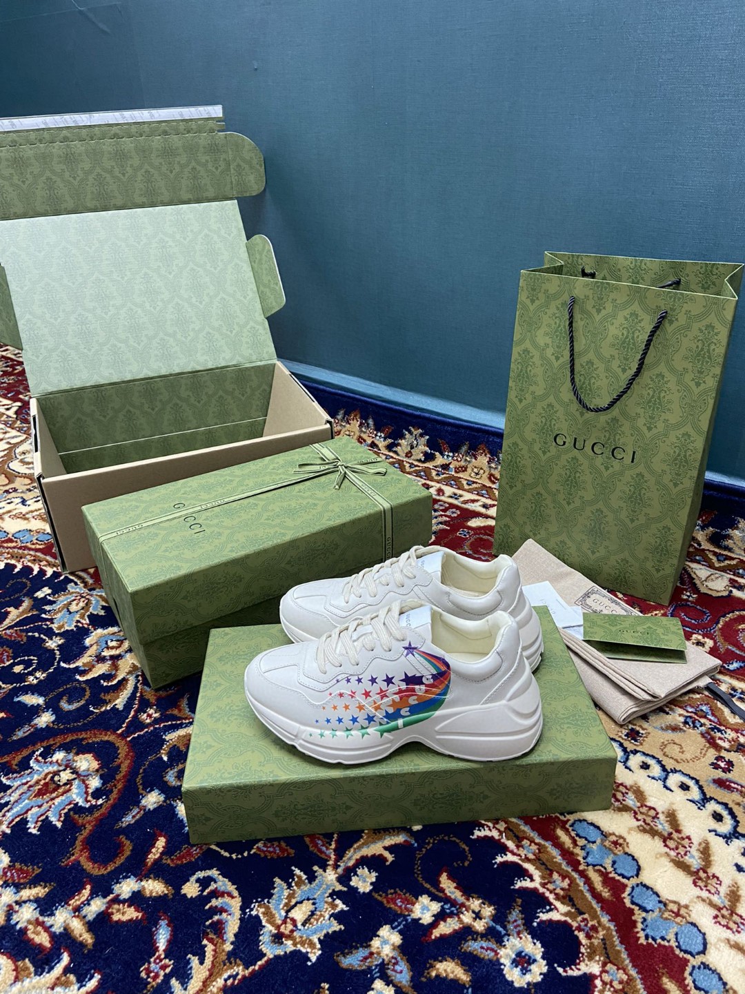 Gvc*1 Women’s Rhyton Sneakers With Gvc*1 Stars White Ivory For Women 684899