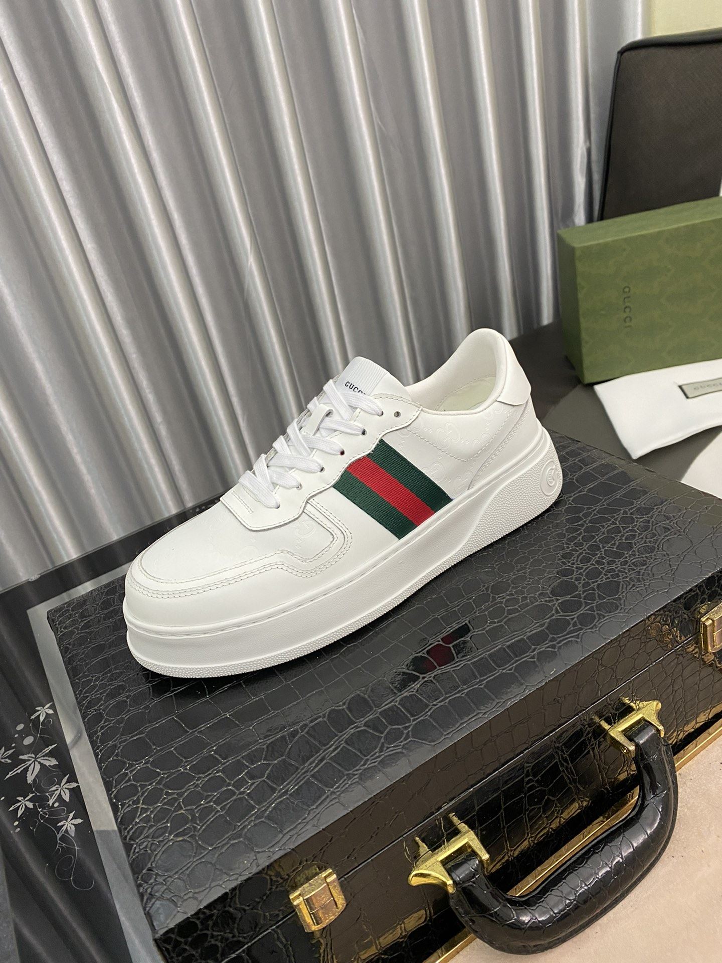 Gvc*1 Men’s GG Sneaker With Web White For Men ‎669582