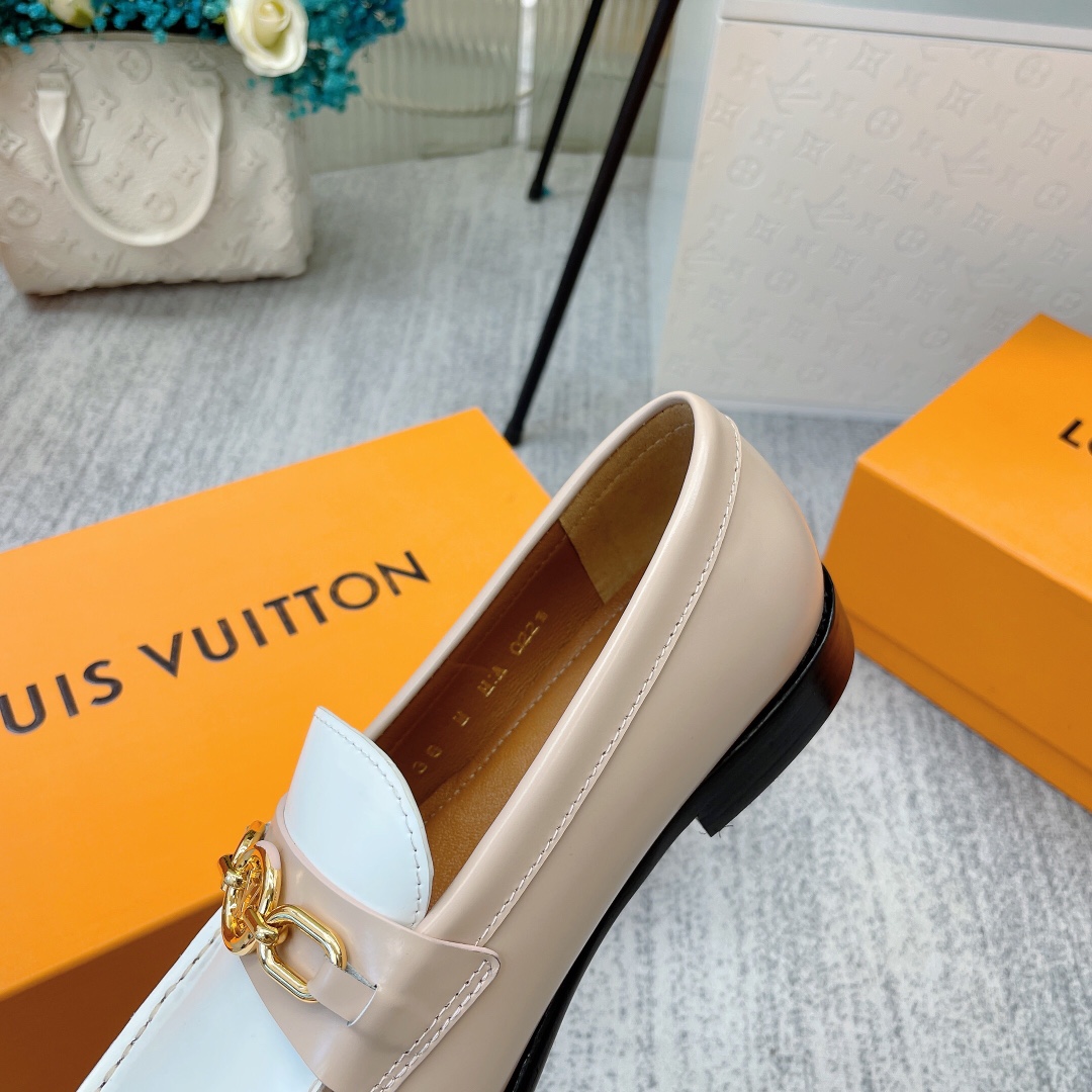 L0vis Vvtt0n Women’s Chess Flat Loafe Beige For Women LV
