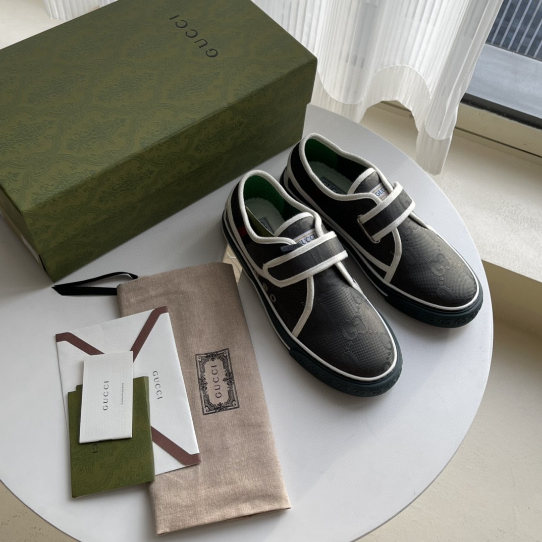 Gvc*1 Men’s Tennis 1977 Sneaker Black For Men ‎692918