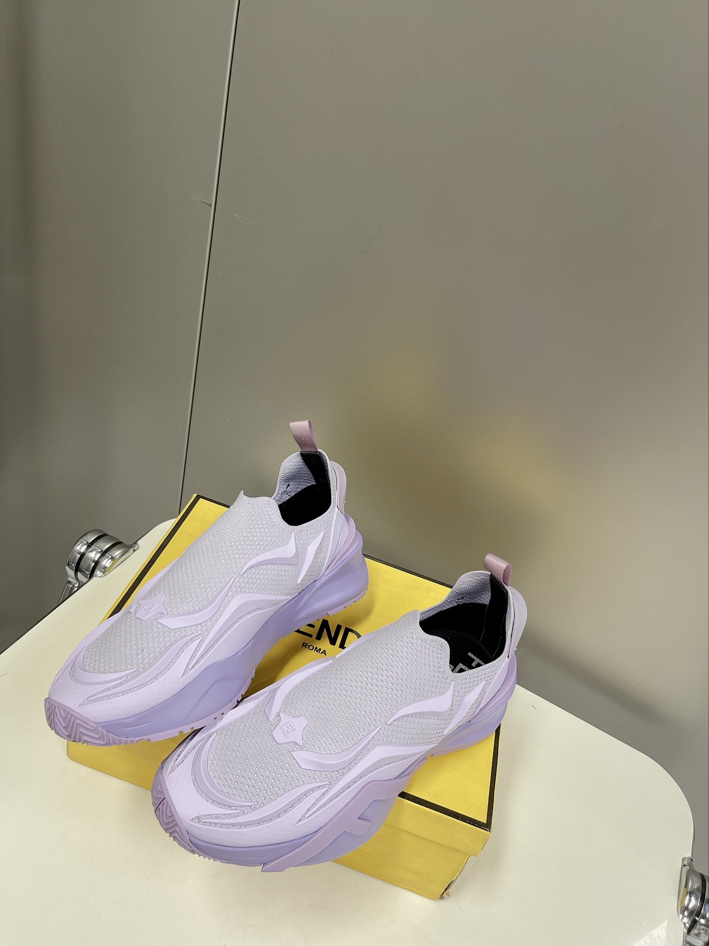 F**di Low Trainers Sneakers Violet For Women