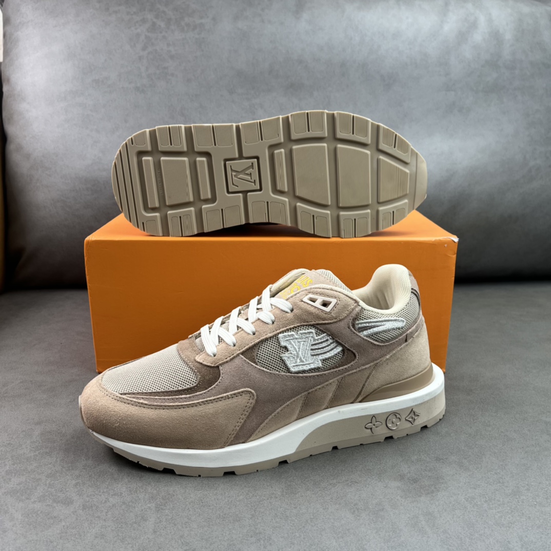 L0vis Vvtt0n Run Away Sneaker Beige For Men LV 1AA6N9