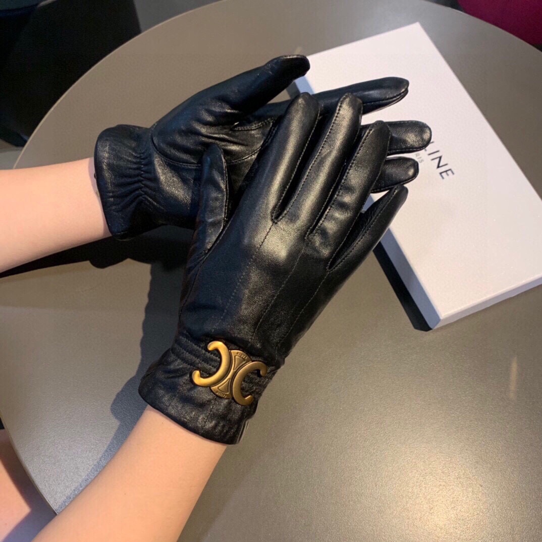 Ce1i*e Triomphe Gloves In Black