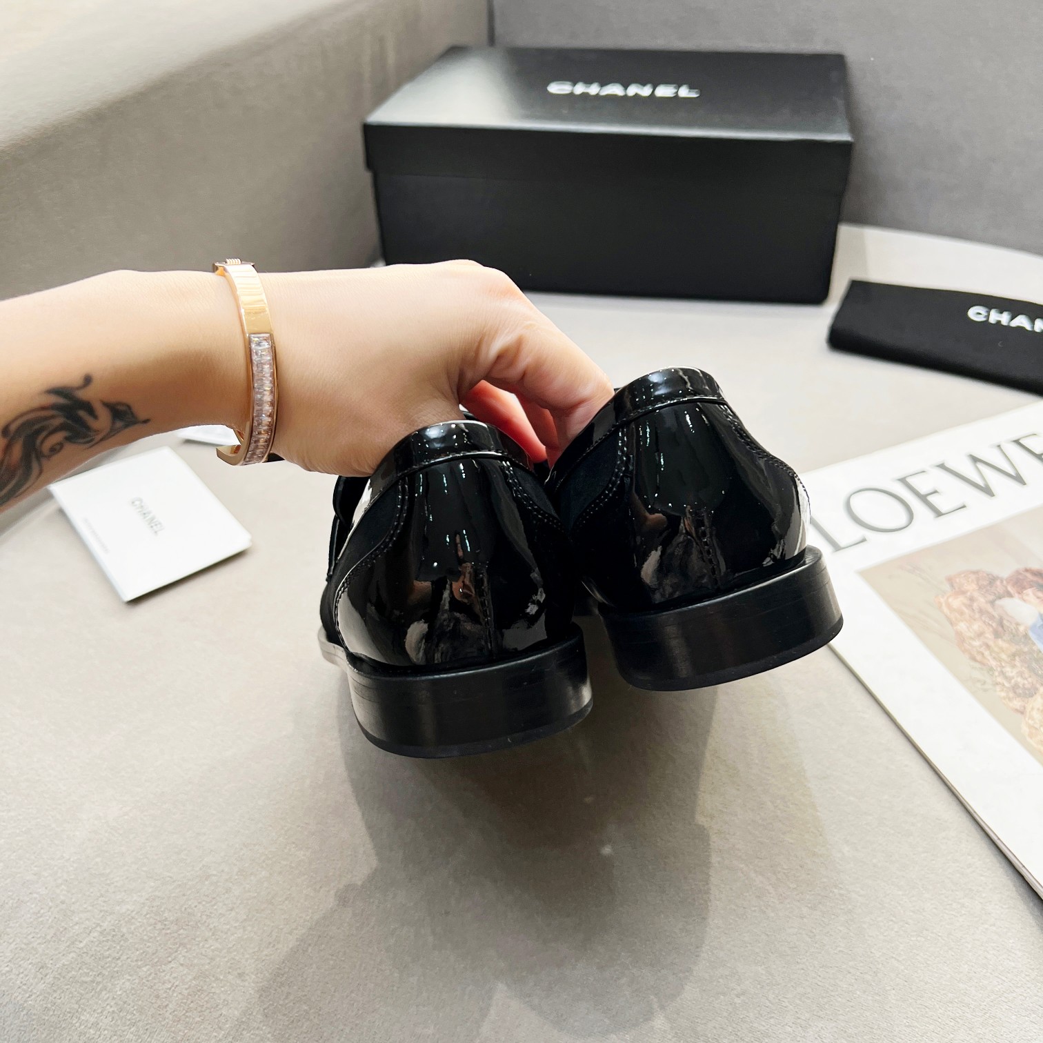 Ch**el Women’s Loafers Black For Women G39606 Y56272 94305