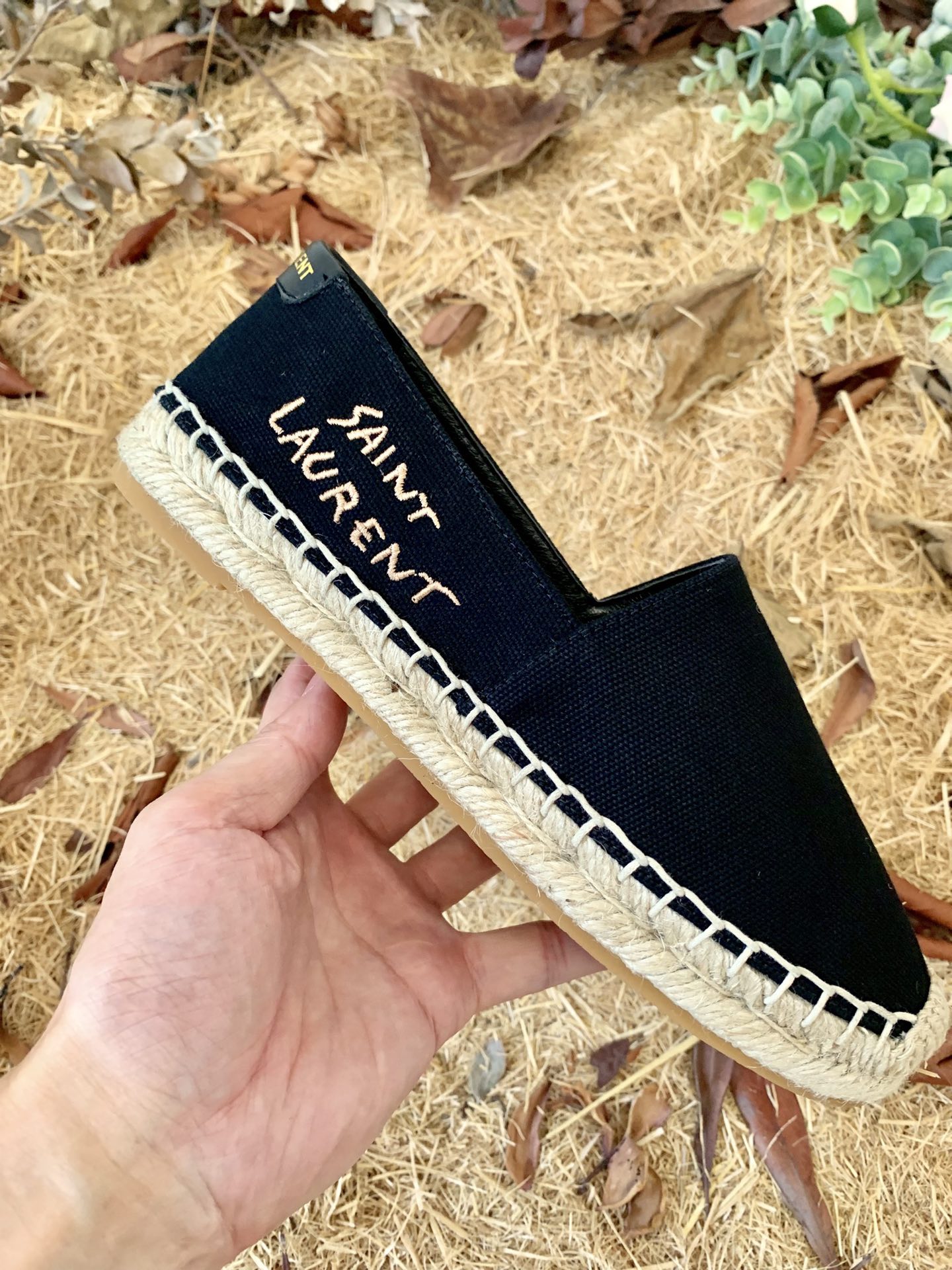 Sa1nt Lau*nt Women’s Sa1nt Lau*nt Embroidered Espadrilles Black For Women Y51