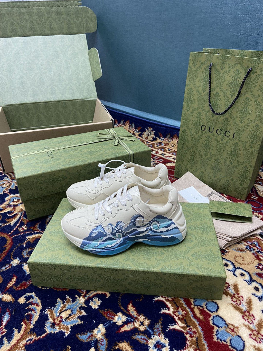 Gvc*1 Men’s Rhyton Sneaker With Wave White For Men 576052-DRW00-9522