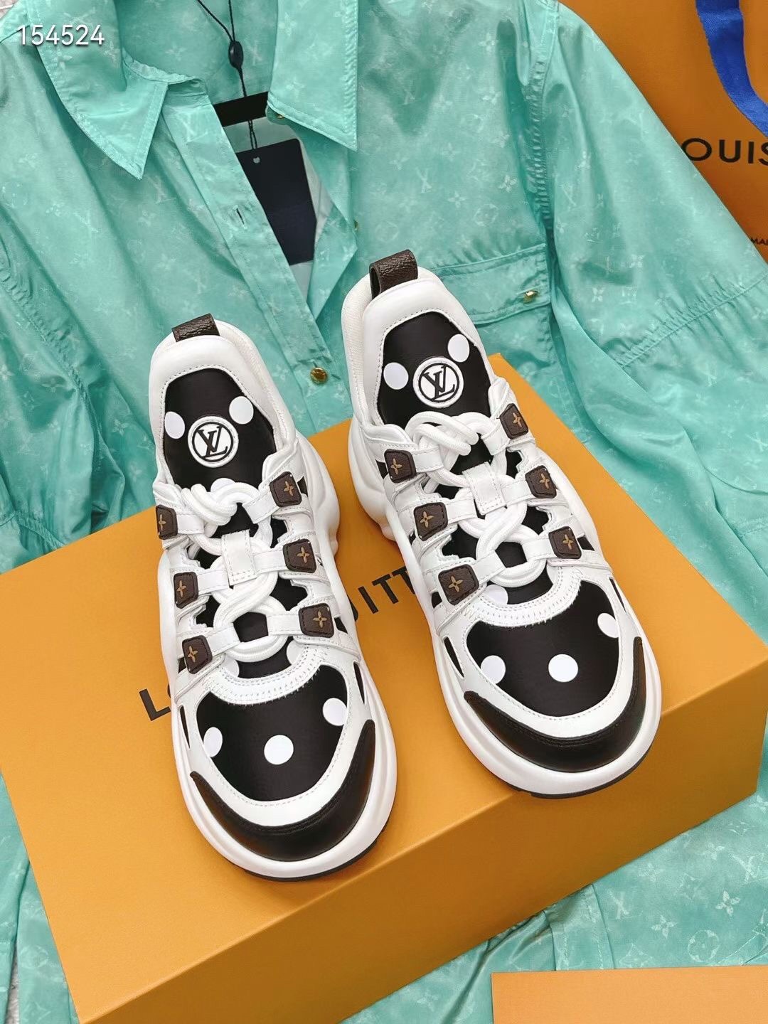 L0vis Vvtt0n Women’s LV Archlight Sneaker Black For Women LV