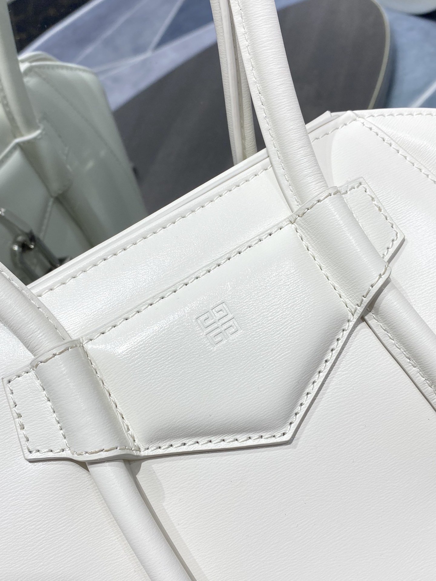 Givenchy Mini Antigona Lock Bag Ivory For Women, Women’s Handbags, Shoulder Bags 8.7in/22cm GVC BB50J0B16S-105