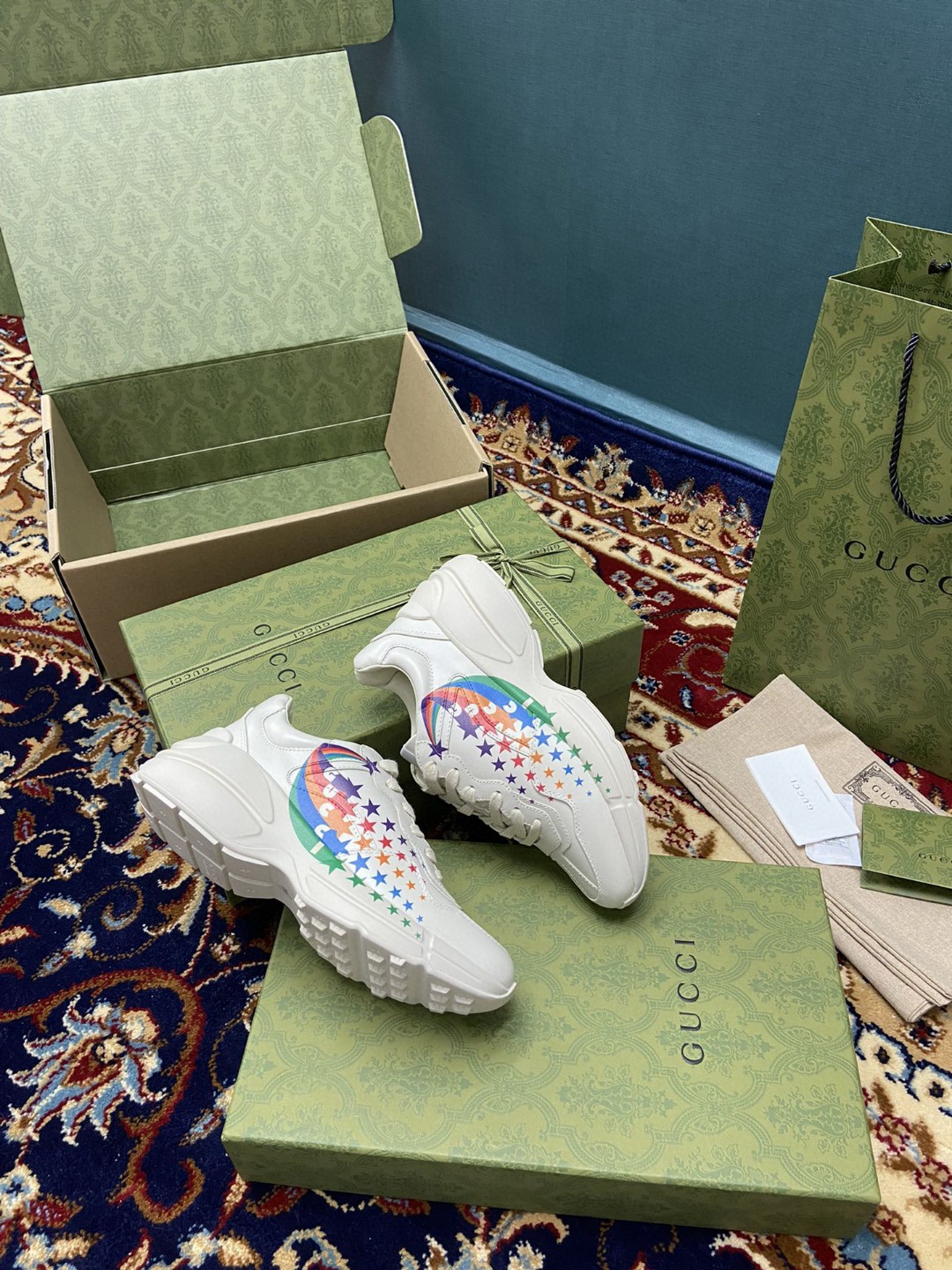 Gvc*1 Women’s Rhyton Sneakers With Gvc*1 Stars White Ivory For Women 684899