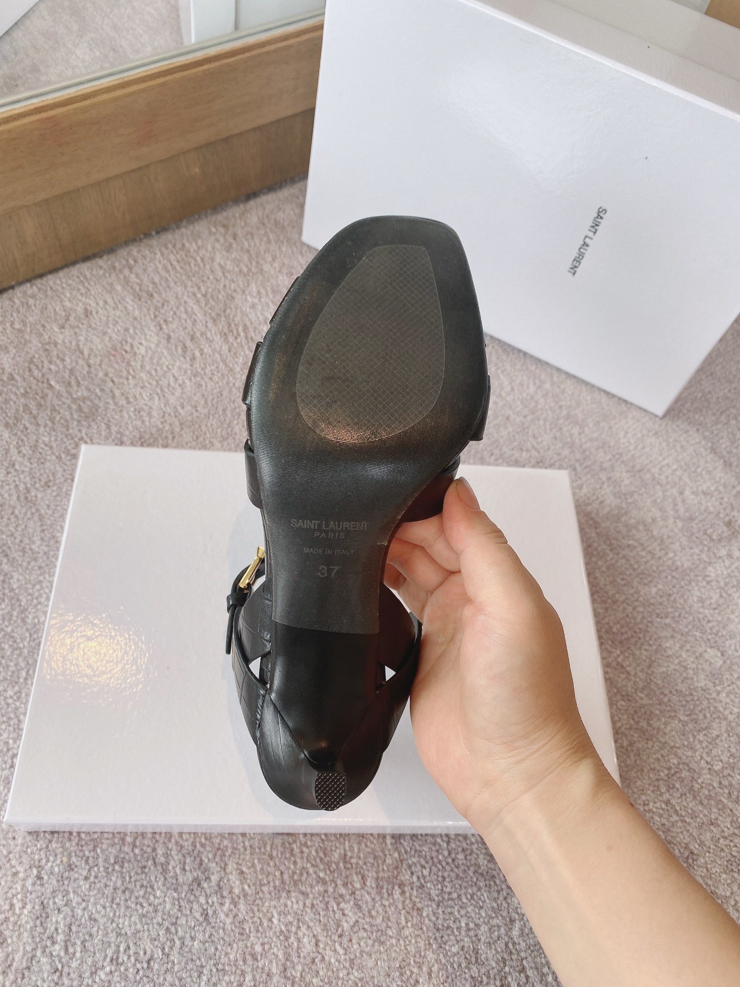 Sa1nt Lau*nt Women’s Tribute Sandals Black For Women Y51 6206731YQ001000