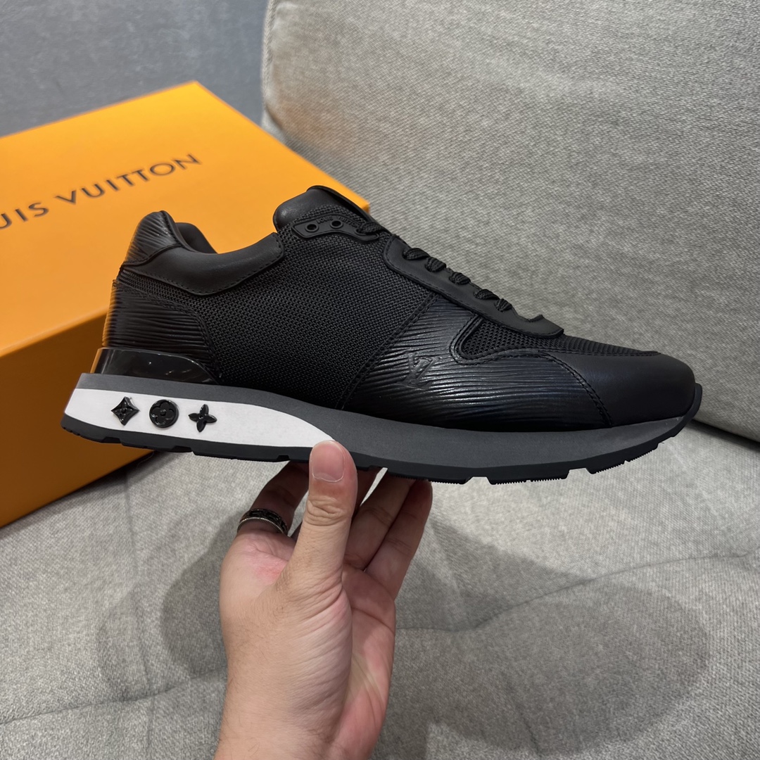 L0vis Vvtt0n Run Away Sneaker Black For Men LV