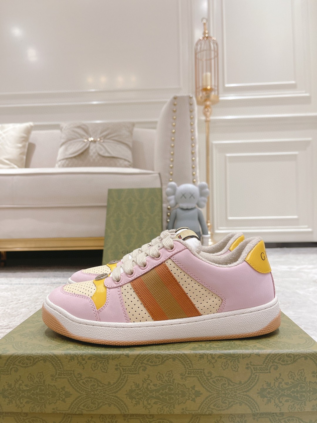 Gvc*1 Lovelight Screener Sneaker Pale Pink For Men GG Shoes 708295 0YIA0 6960