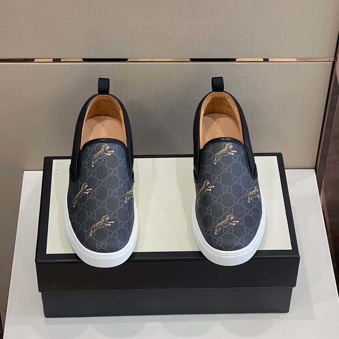 Gvc*1 Men’s Ace GG Svp*me Slip-On With Tigers Printed Black For Men 407362 G0K10 1101