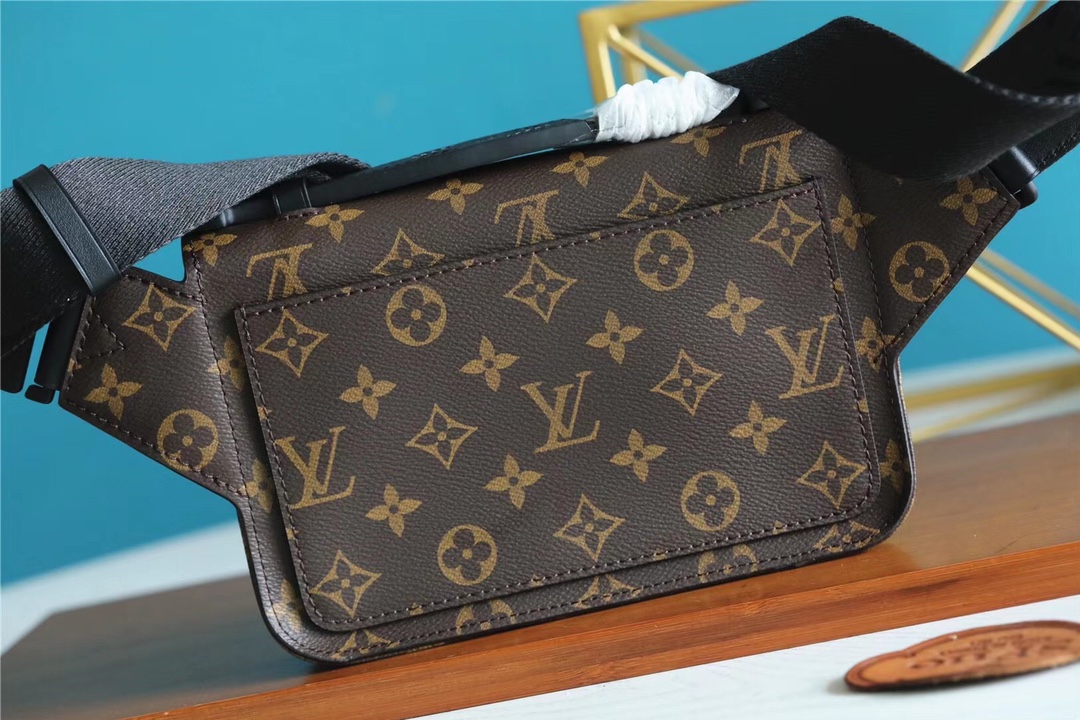 L0vis Vvtt0n S-Lock Sling Monogram Macassar Yellow For Men, Men’s Bags, Crossbody Bags 8.3in/21cm LV