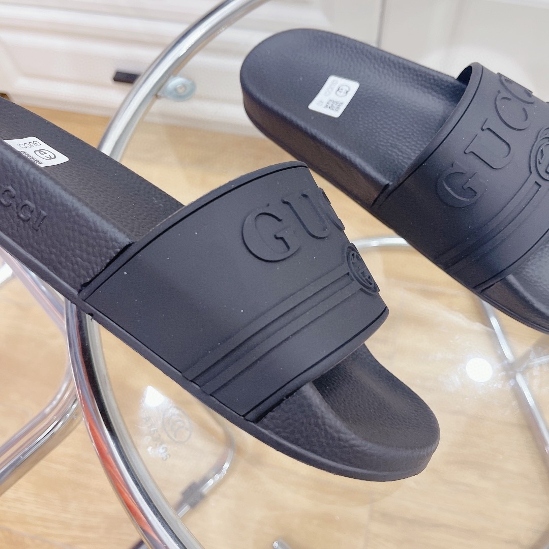 Gvc*1 Men’s Logo Rubber Slide Black For Men 522887 JCZ00 1031